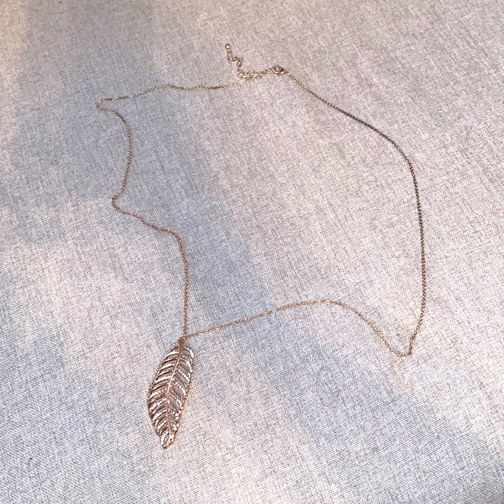 Rose gold feather necklace